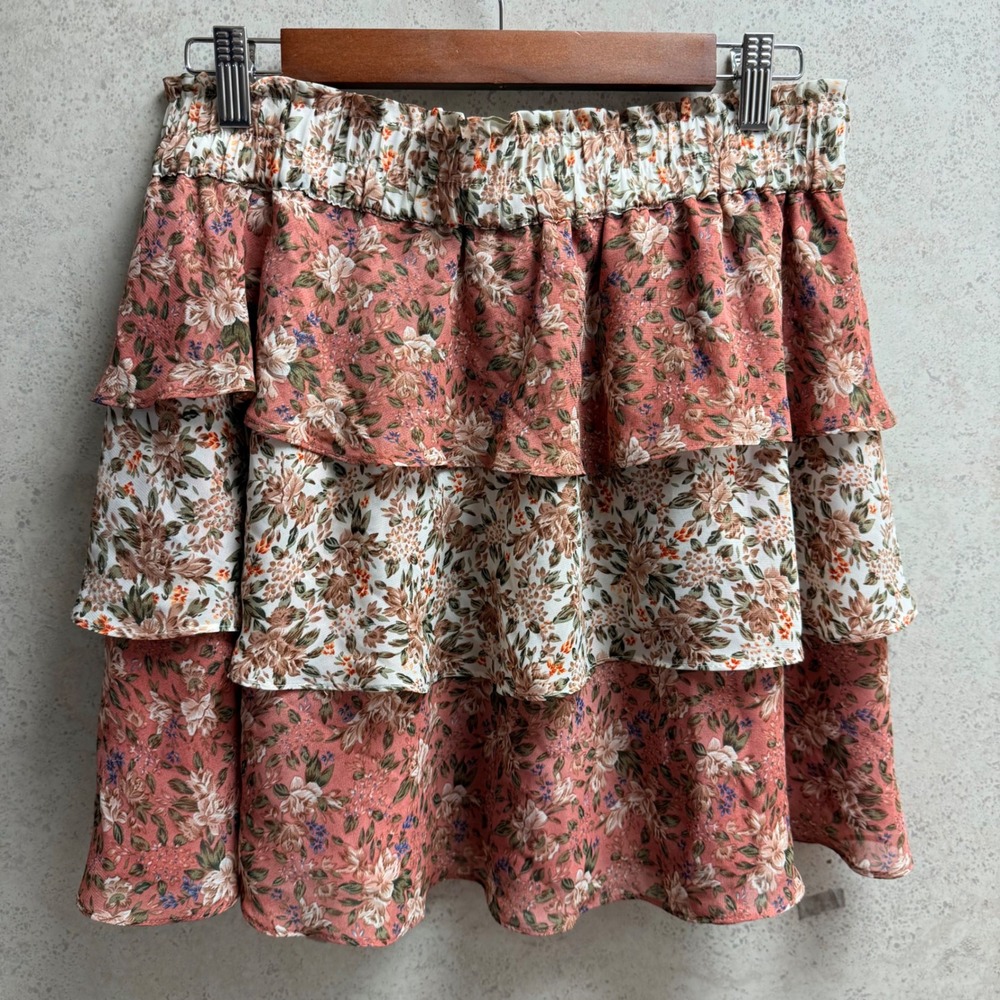 Love Your Mu Mu L  Floral Tiered Mini Skirt‎ Ruffle Boho Chic Cottagecore Skirt